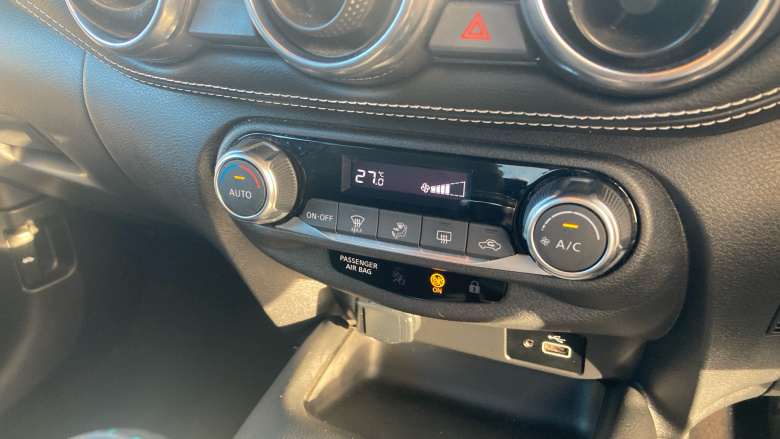 Nissan Juke 1.0 DiG-T 114 N-Connecta 5dr Petrol Hatchback